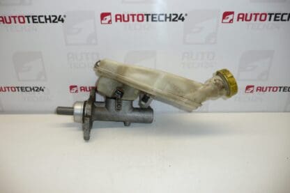 TRW Citroën Peugeot 4601L8 brake master cylinder