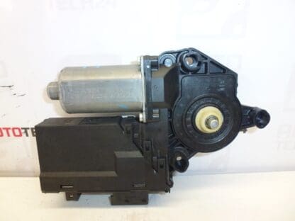 Peugeot 307 Front Right Window Winding Motor 9634457480 9222N3